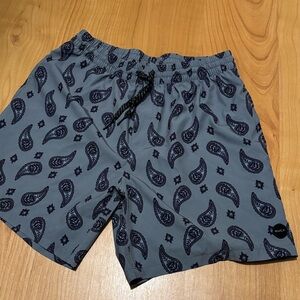 RVCA Men's Gray with Purple Paisley Swim Trunks - Men’s Medium